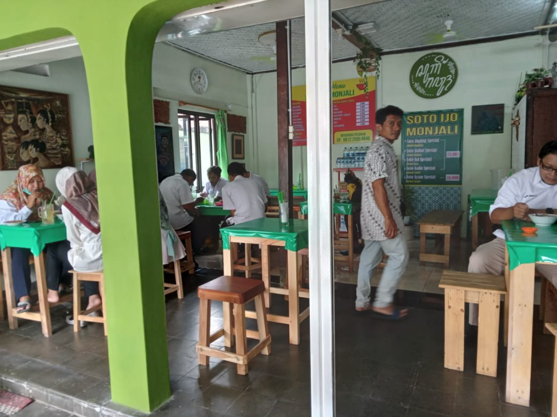 Suasana Warung - SOIM CABANG 4