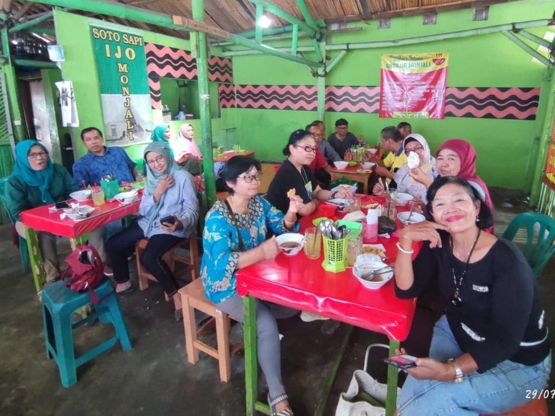 Suasana Warung - SOIM CABANG 1